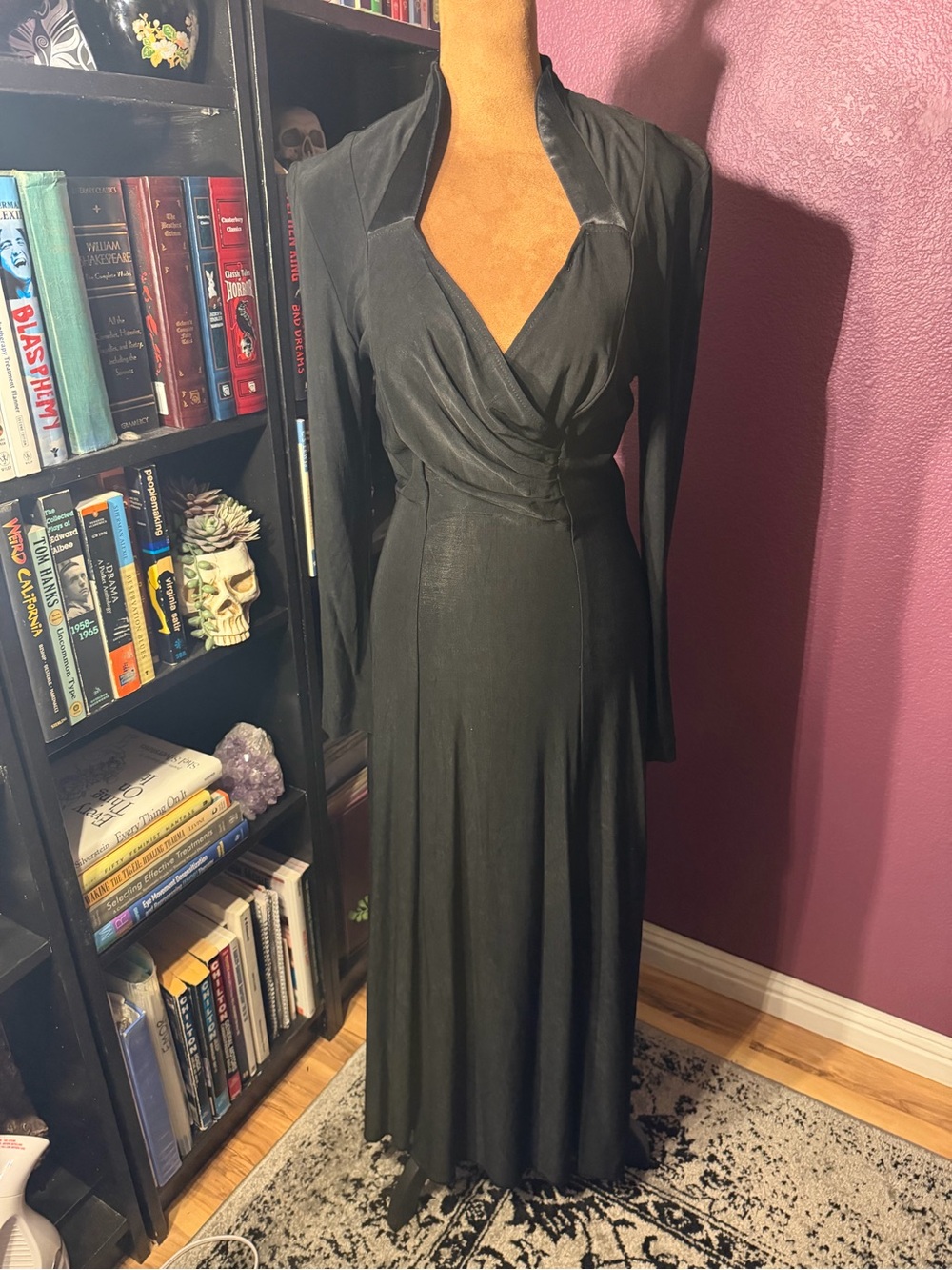 Joseph Ribkoff vintage 80’s Black Long Sleeve V-Neck Maxi Dress- Elvira Goth